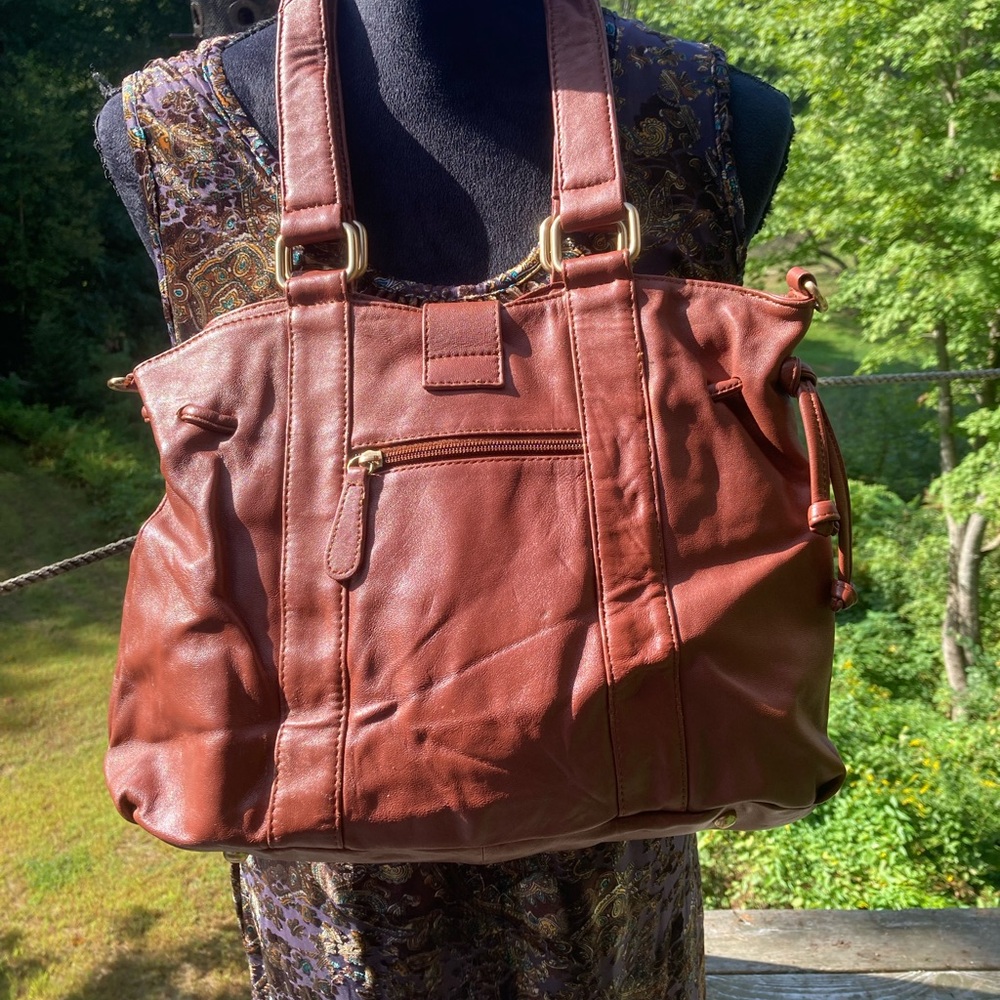 Handbag - Picture 2 of 7